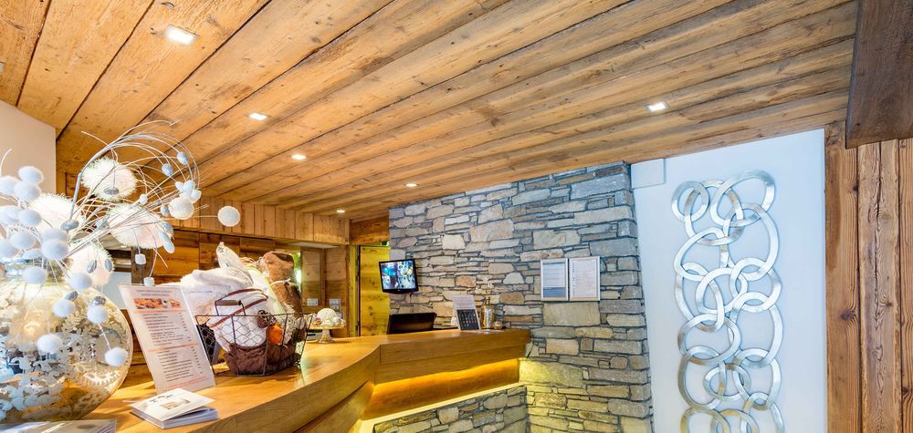 圣塔特拉公寓式酒店 蒂涅 外观 照片